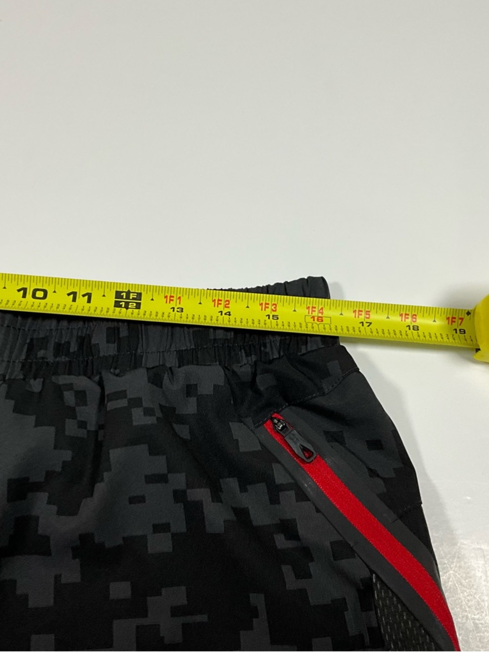 Spyder Active Men’s Athletic Shorts Size Large - Picture 7 of 12